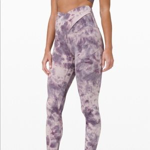 Lullulemon Align Criss Cross Diamond Dye Tights